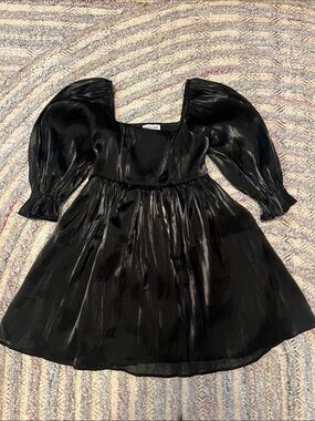 Shiny Black Puff-Sleeve Mini Dress with Square Neck